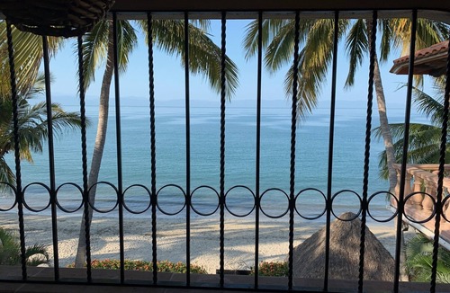 Bucerias Villa | Spectacular Casa Coco, Private Beachfront Villa in Vallarta/Bucerias, Mexico