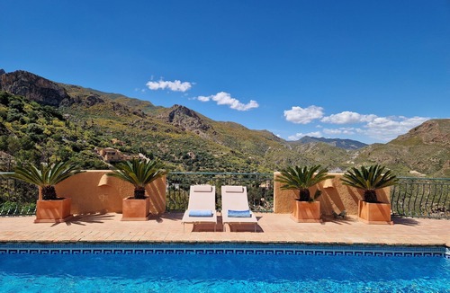 Turre Villa | Spectacular mountain views in a romantic location. Close to Mojacar beaches.