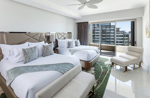 Zona Hotelera Resort | Spring Break Garza Blanca Cabo! 5Diamond Resort, 3 Bed and 3.5 Bath Oceanfront
