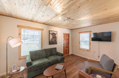 North Bend House | #StayinMyDistrict Brussels Bungalow