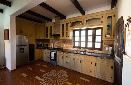 Loreto House | Steps away from the plaza one block from the beach DISCOUNTED RATE
