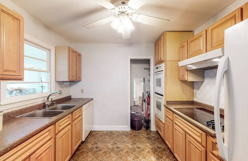 Shady Side House | Steps to Chesapeake Bay! 'Callaway Drive Retreat'