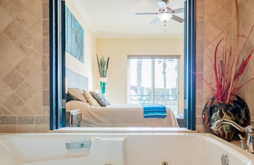 El Medano Ejidal Condo | Steps to Medano Beach, spacious poolside unit