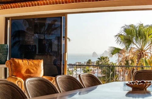 Cabo Bello Villa | Striking Ocean View with huge Pool - walk to Beach