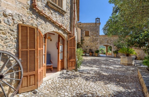 Calvia House | Studio Son Malero with Shared Pool and Wi-Fi