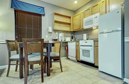 Hancock Apartment | Studio Suite, w/Full Kitchen at Bentley Brook, at Jiminy Peak Ski Mountain!