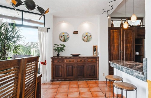 North End Villa | Stunning 4-Storey Oceanside Luxury Vacation Home