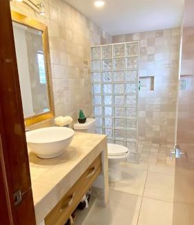 San Antonio Tlayacapan House | Stunning Ajijic Lake Chapala 2 Bdrm Retreat -Bikes - Gym - Pickleball Court