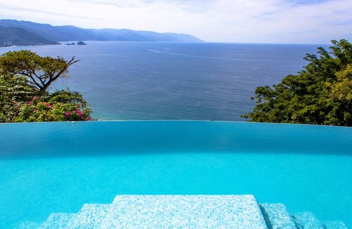 Conchas Chinas Villa | Stunning and elegant Villa with great panoramic views , full staff ,private pool