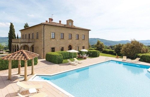 Pomarance Apartment | Stunning apartment in Pomarance PI with swimming pool