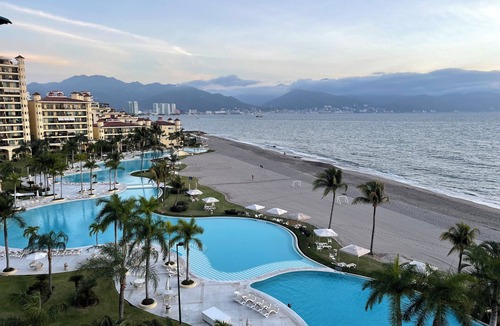 Marina Vallarta Condo | Stunning ocean & pool view 3 bed., 3 bath condo in beautiful Marina Vallarta.nn
