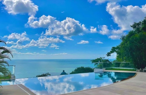 Conchas Chinas Apartment | Stunning ocean view, Beautiful pendhouse condo,