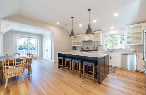 Andover Apartment | Stunning Penthouse 3Bed-3Bath PRIVATE ELEVATOR, Just steps to PA, Dining & Shops