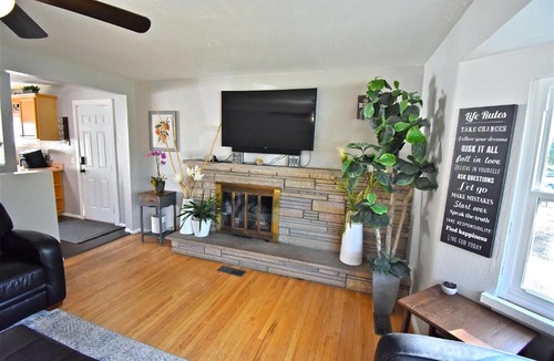 Sugar House Ski Chalet | Stunning Sugarhouse Home- Near Mtns & Downtown SLC