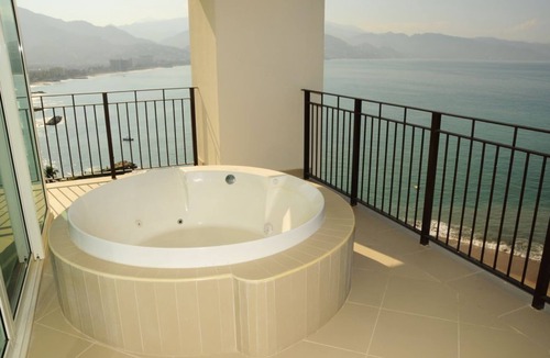 South Hotel Zone Condo | Stunningly Appointed Hotel Zone Beachfront Luxury with Breathtaking Views