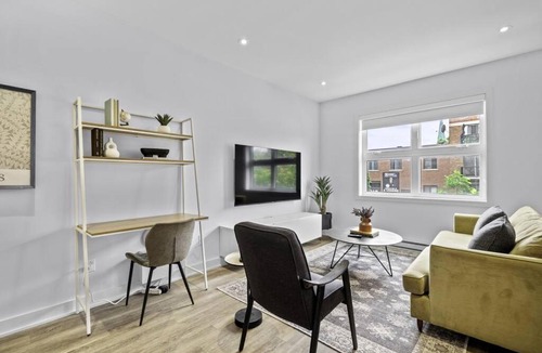 Little Italy Apartment | Stylish 2 Bedroom Haven by Jean Talon Market