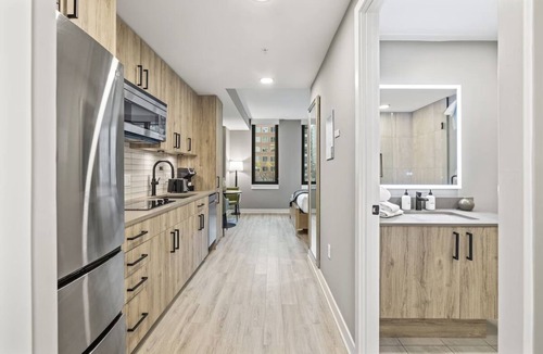 Navy Yard Apartment | Stylish DC Retreat w/Rooftop for View Lovers, Kitchen | Pet Friendly
