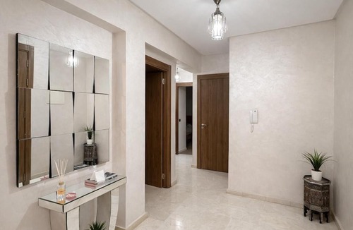 Hivernage Apartment | Stylish & Spacious Modern Apartment with Pool