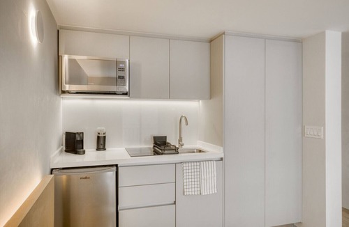 Reforma Apartment | Stylish suite w balcony close to Polanco