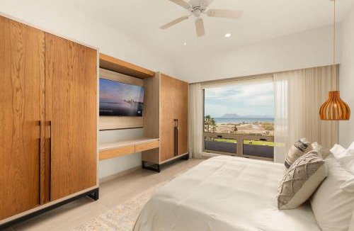 Loreto House | Stylish Summer 2BR Retreat w Pool & Beach Access