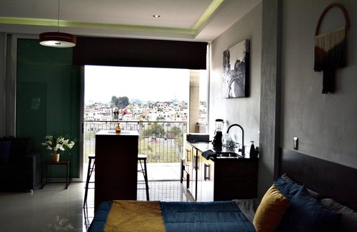 Tepatitlan de Morelos House | Suite Familiar con Balcón Excelente Vista ¡desayuno Incluido!