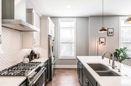 Hadley - Washington House | Summer Discount at Nashville City View