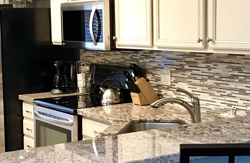 Quail Hill Condo | SUMMER SPECIALS Over the Moon in this comfy Moon Valley Condo ! Pool and Spa