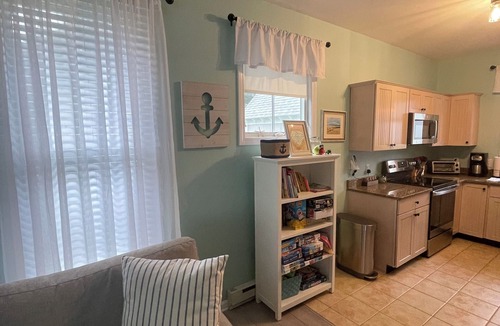 Summer Village Cottage | Summer Village Resort - Updated 2 Bedroom Cottage with WiFi and Central AC.