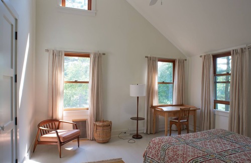 South Thomaston House | Sunlit Comfort on Private Waterfront - Complete Tranquility Minutes from Town