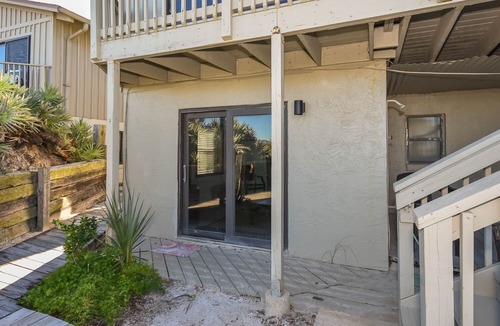 Sea Dunes Condo | Sunny Daze Sea Dunes Townhome - Pool - Green Turtle B6 Down