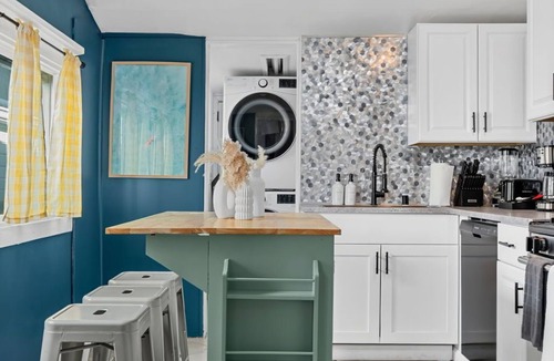 Huntington Beach House | Sunset Bungalow - WALK TO SUNSET BEACH