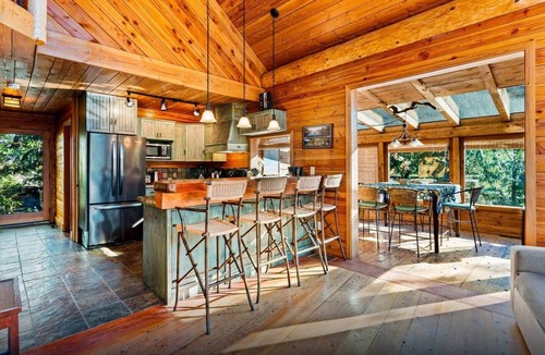 Sproat Lake Resort | Sunset Island Resort
