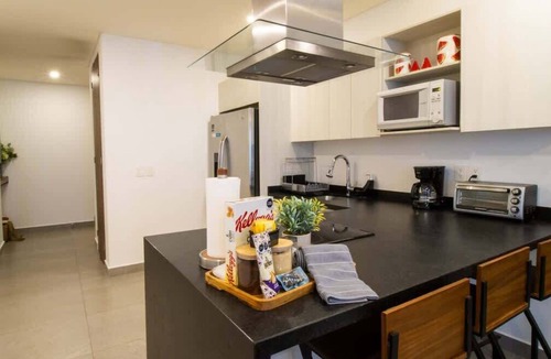 North Hotel Zone Apartment | Sunset Views, 5min walk to Beach, Rooftop Pool