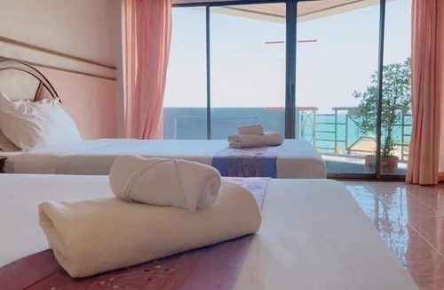 Khanom Hotel | Supar Royal Beach Hotel