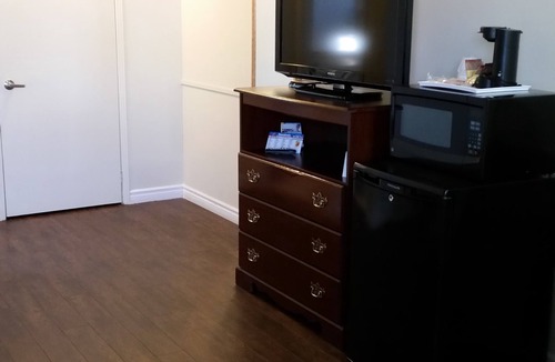 Addison Hotel | Super 8 by Wyndham Brockville