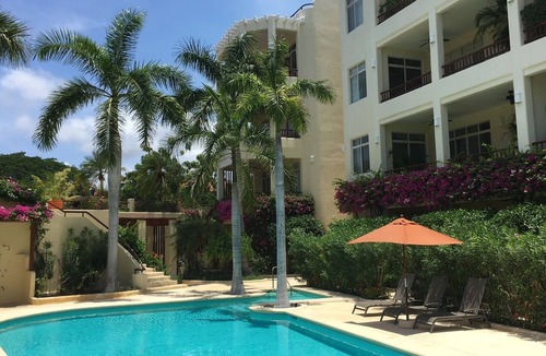 P Chahue Apartment | SUPERB CONTEMPORARY CONDO WITH POOL AND 4 MIN FROM CHAHUE BEACH