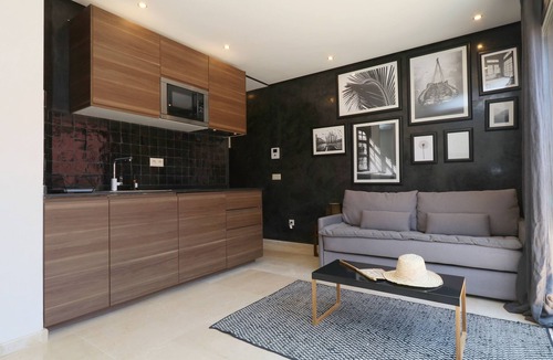 El Hara Apartment | SUPERB STUDIO WITH PRIVATE TERRACE AND POOL ACCESS