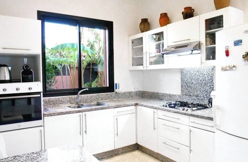Gueliz Villa | Superb villa with private swimming pool, children's cabin