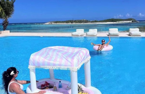 Long Island Villa | Superior Island Light Oceanview Villa 9