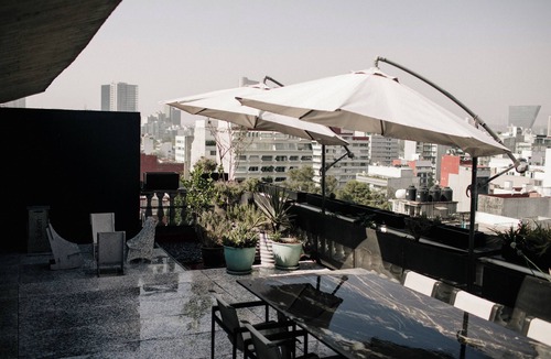 Polanco Apartment | Sustainable luxury 3 level penthouse in Polanco. View from roofgarden.