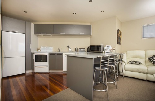 Snells Beach Bed & Breakfast | Tahi Lodge - Matakana Coast