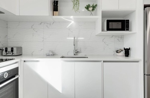 Takapuna Villa | Takapuna Modern Townhouse | Parking nr Lake Pupuke