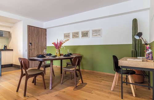Hipodromo Condesa Apartment | Taman by Kukun Summar