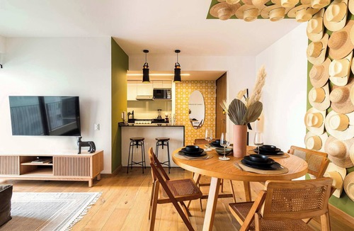 Hipodromo Condesa Apartment | Taman by Kukun Summar