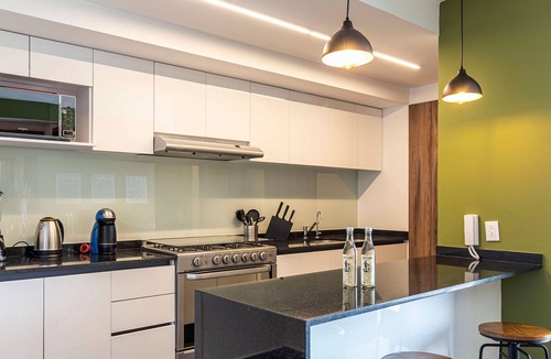 Hipodromo Condesa Apartment | Taman by Kukun Summar