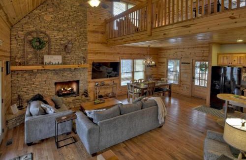 Eagle Mountain House | Tapp Into Nature