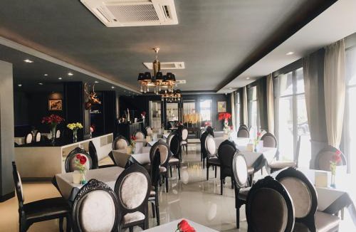 Nai Wiang Hotel | Taris Art Hotel Phrae
