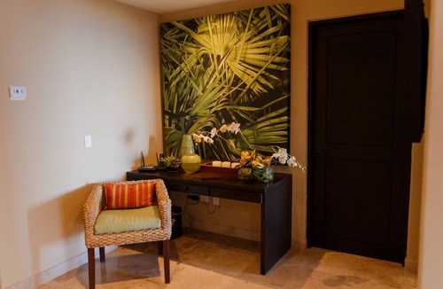 Zona Hotelera Condo | TBB 2402- BEAUTIFUL TWO BEDROOMS OCEAN FRONT
