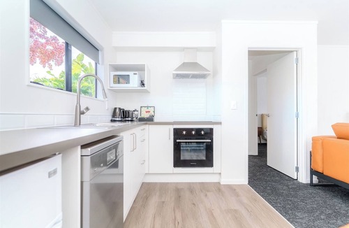 Hamilton North Hotel | Te Awa Suites