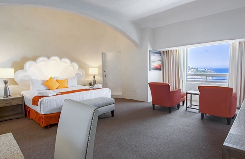 Peninsulas de Santiago Resort | Tesoro Manzanillo All Inclusive